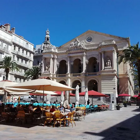Studio Les Halles 아파트 *
